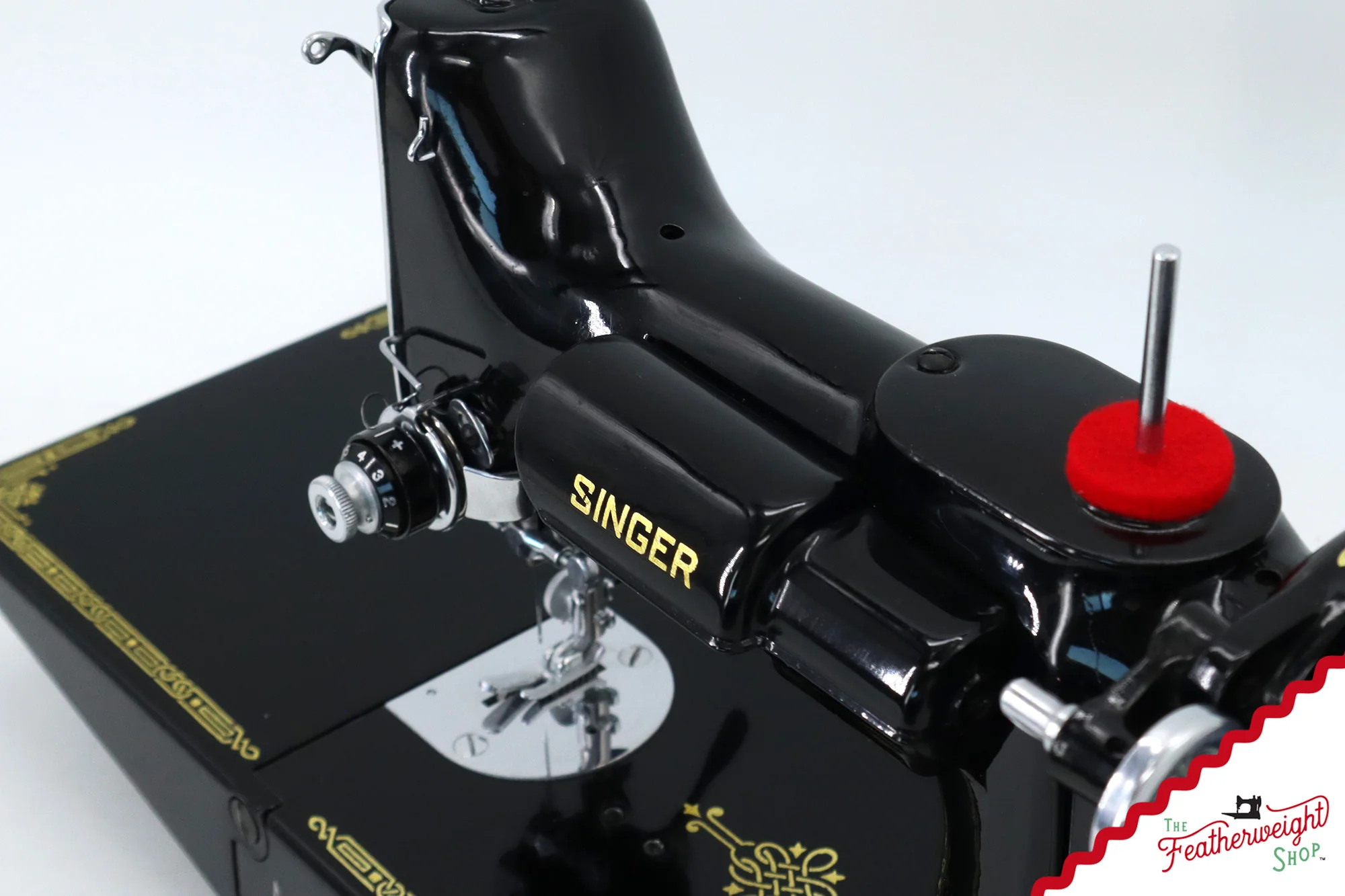 Singer Featherweight 221 Sewing Machine, AH575*** - 1948 - Image 13