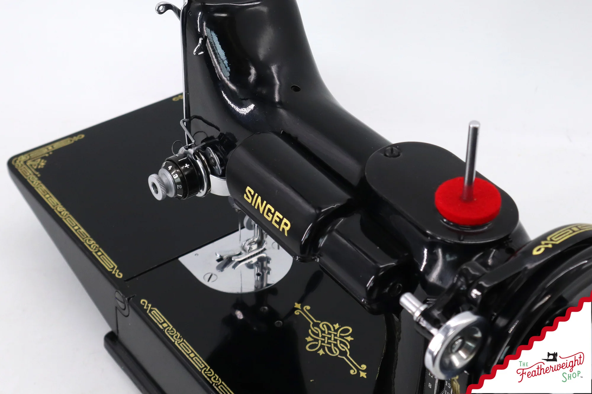 Singer Featherweight 221 Sewing Machine, AH641*** - 1948 - Image 14