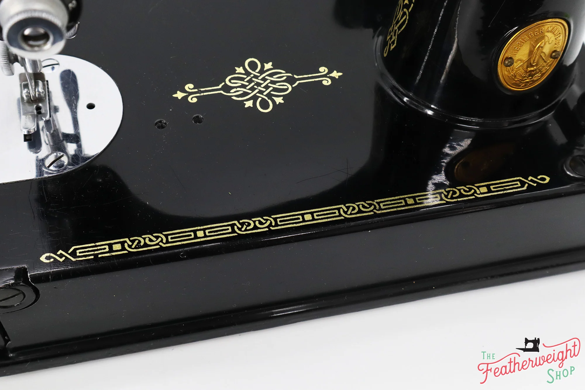 Singer Featherweight 221 Sewing Machine, AH666*** - Image 8
