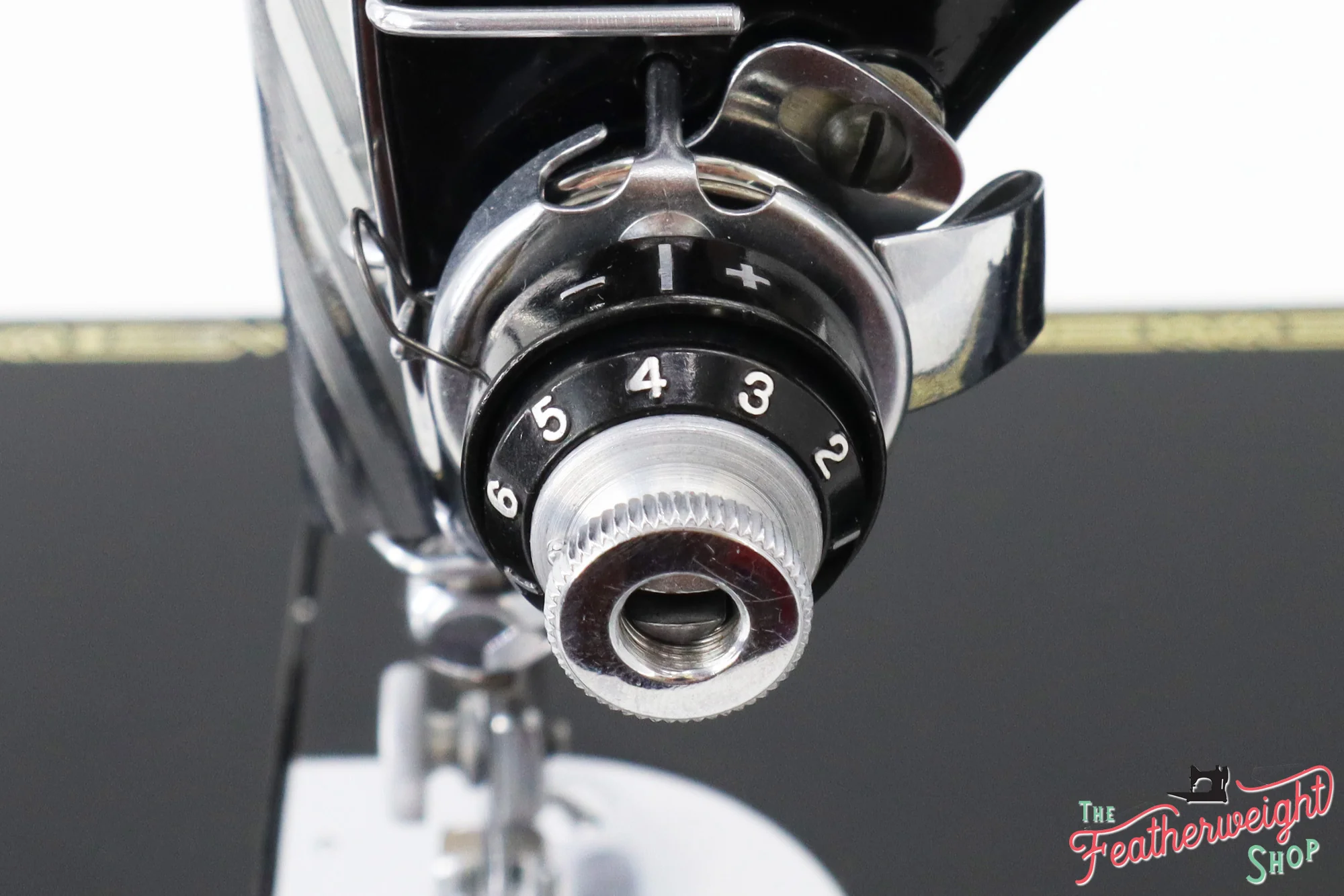 Singer Featherweight 221 Sewing Machine, AH669*** - Image 14