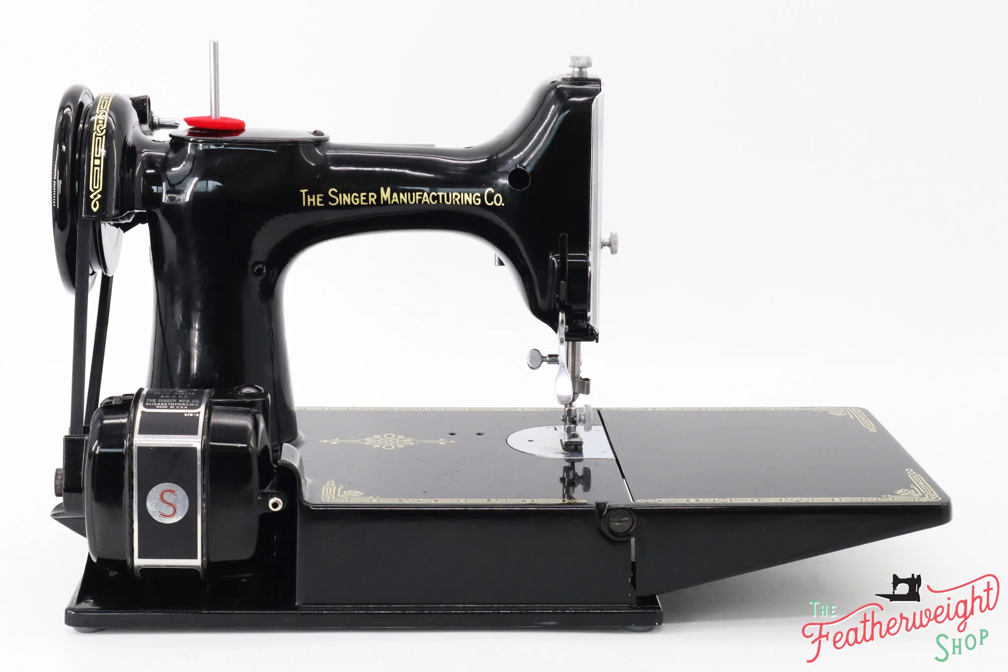 Singer Featherweight 221 Sewing Machine, AH669*** - Image 6