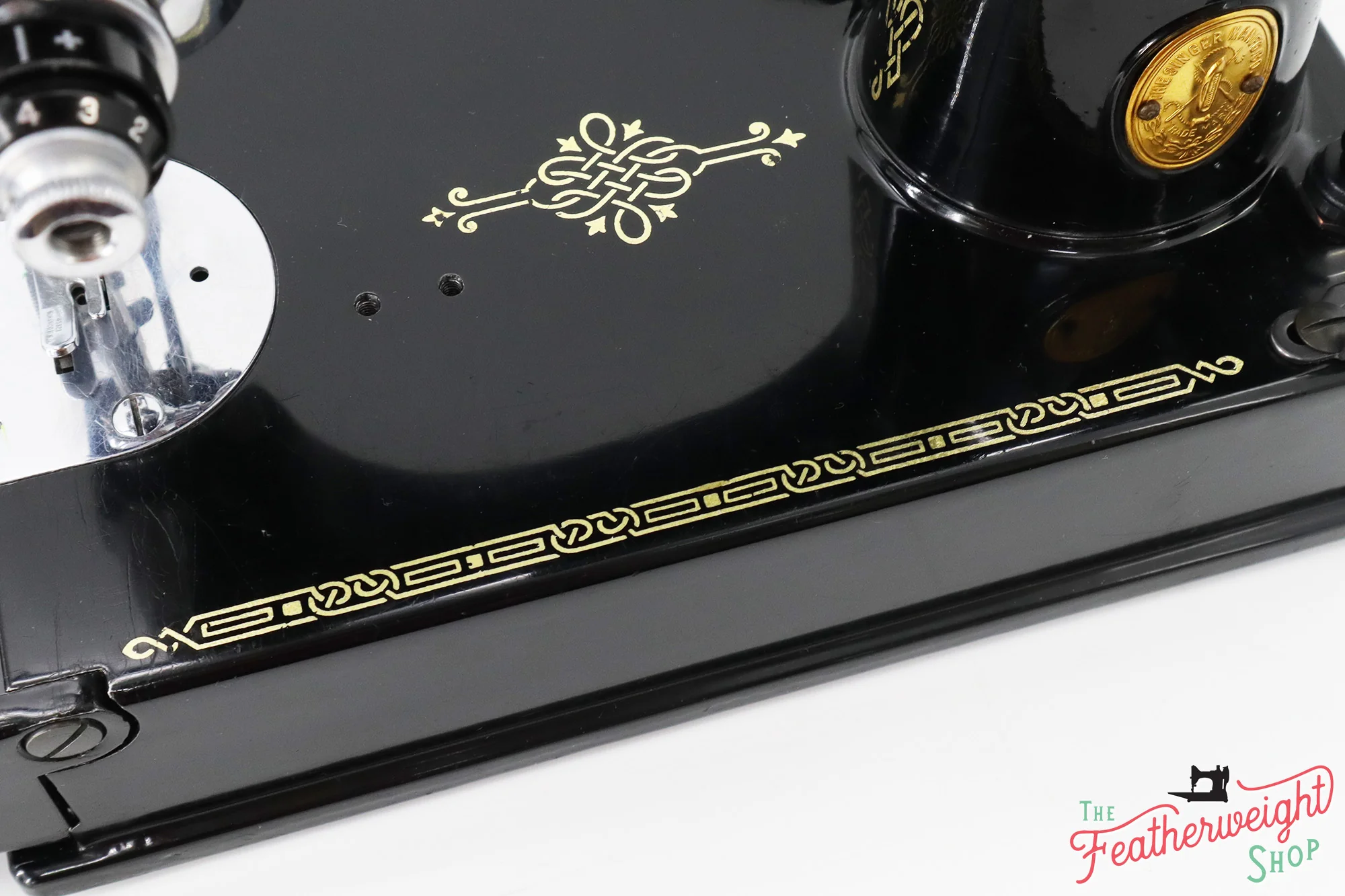 Singer Featherweight 221 Sewing Machine, AH669*** - Image 8