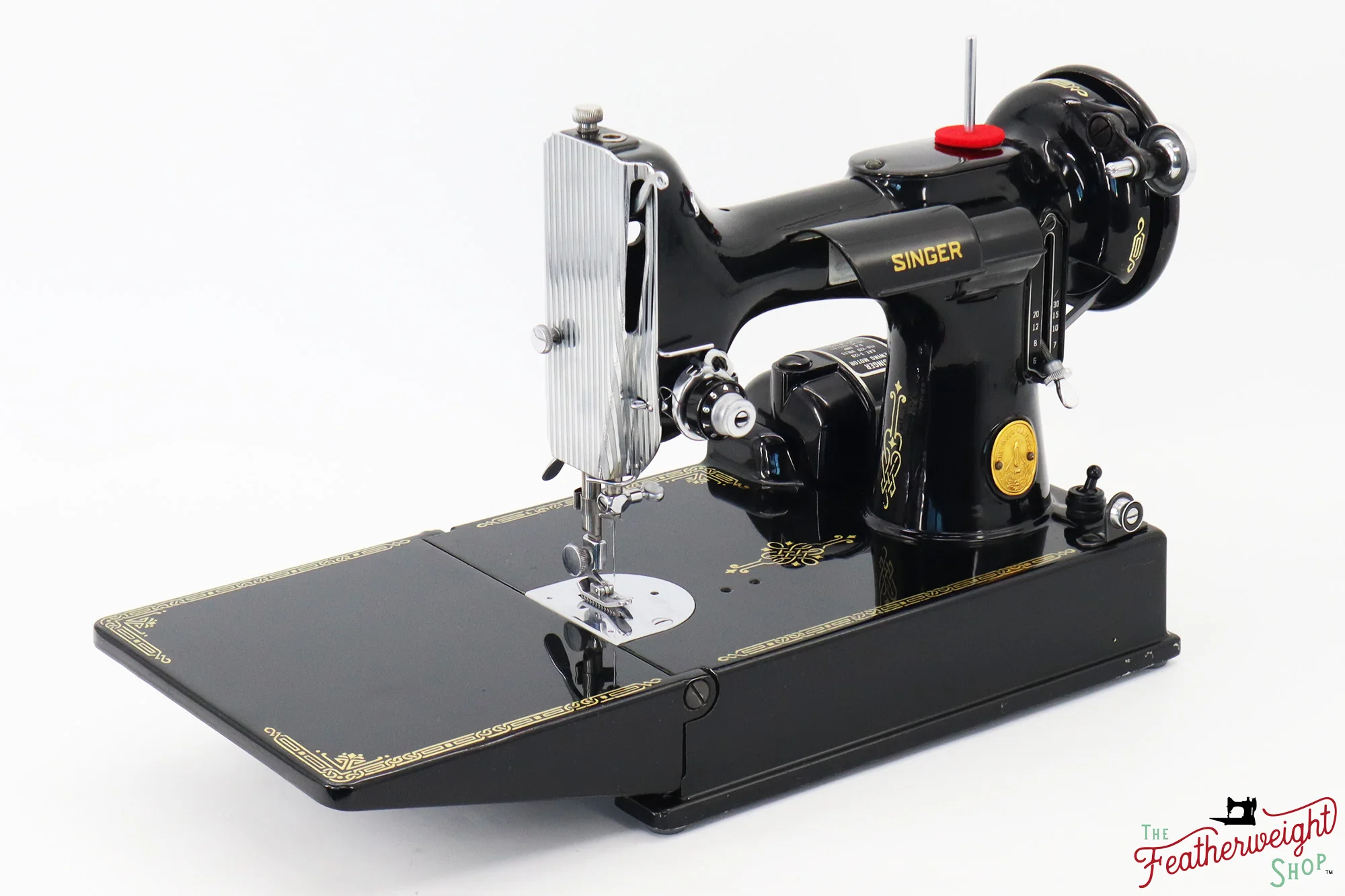 Singer Featherweight 221 Sewing Machine, AH816*** - 1948 - Image 4
