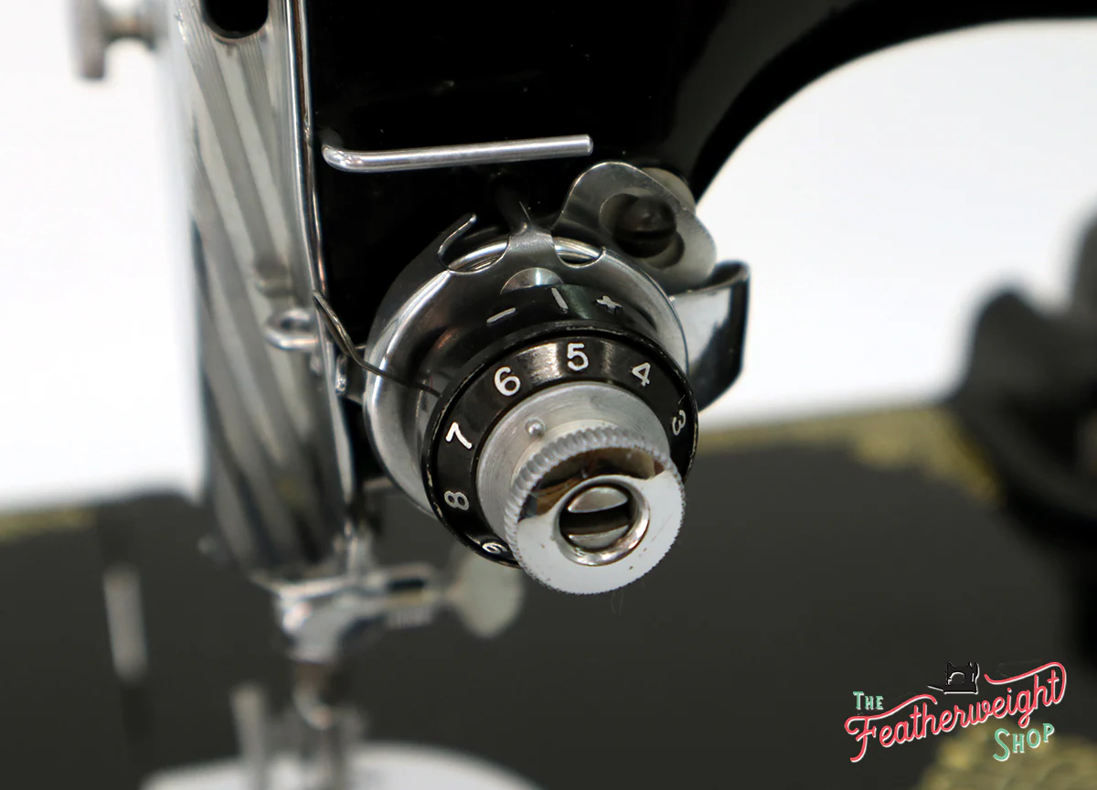 Singer Featherweight 221 Sewing Machine, AH981*** - Image 16
