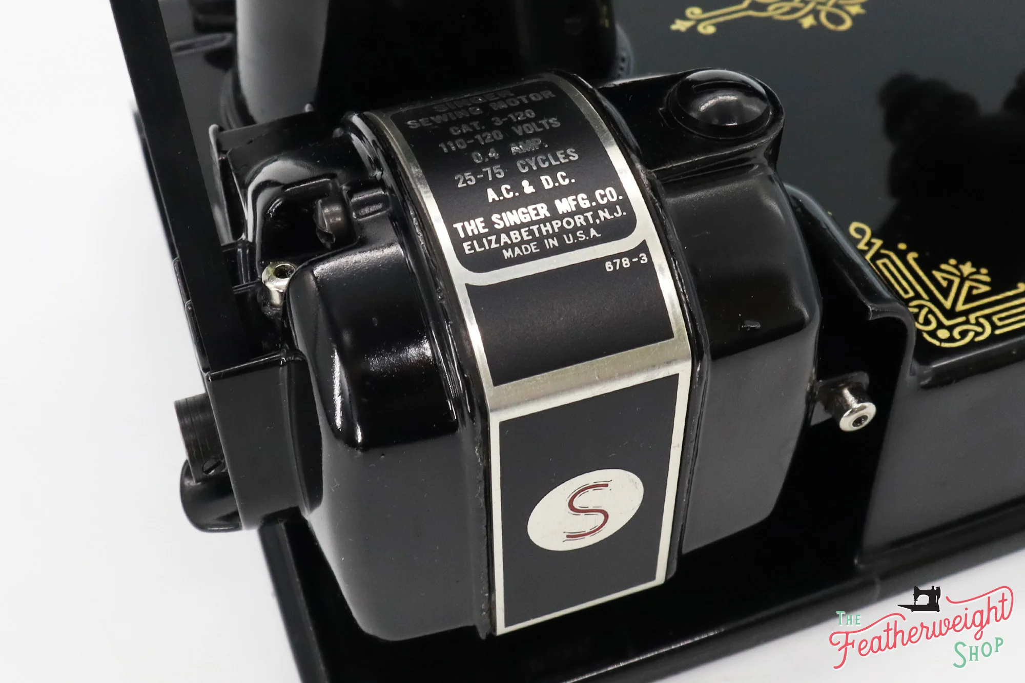 Singer Featherweight 221 Sewing Machine, AH991*** - Image 17
