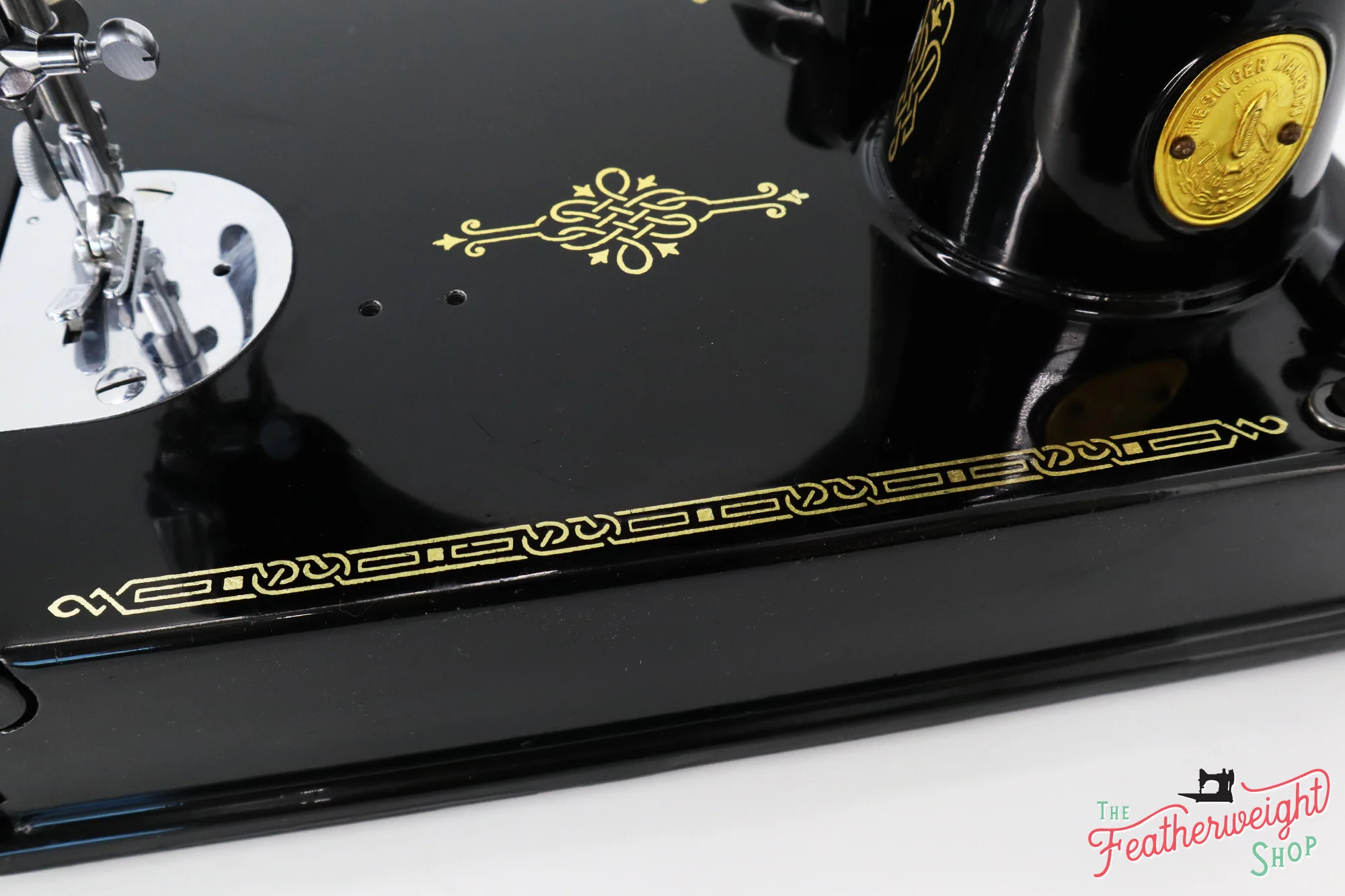 Singer Featherweight 221 Sewing Machine, AH991*** - Image 9