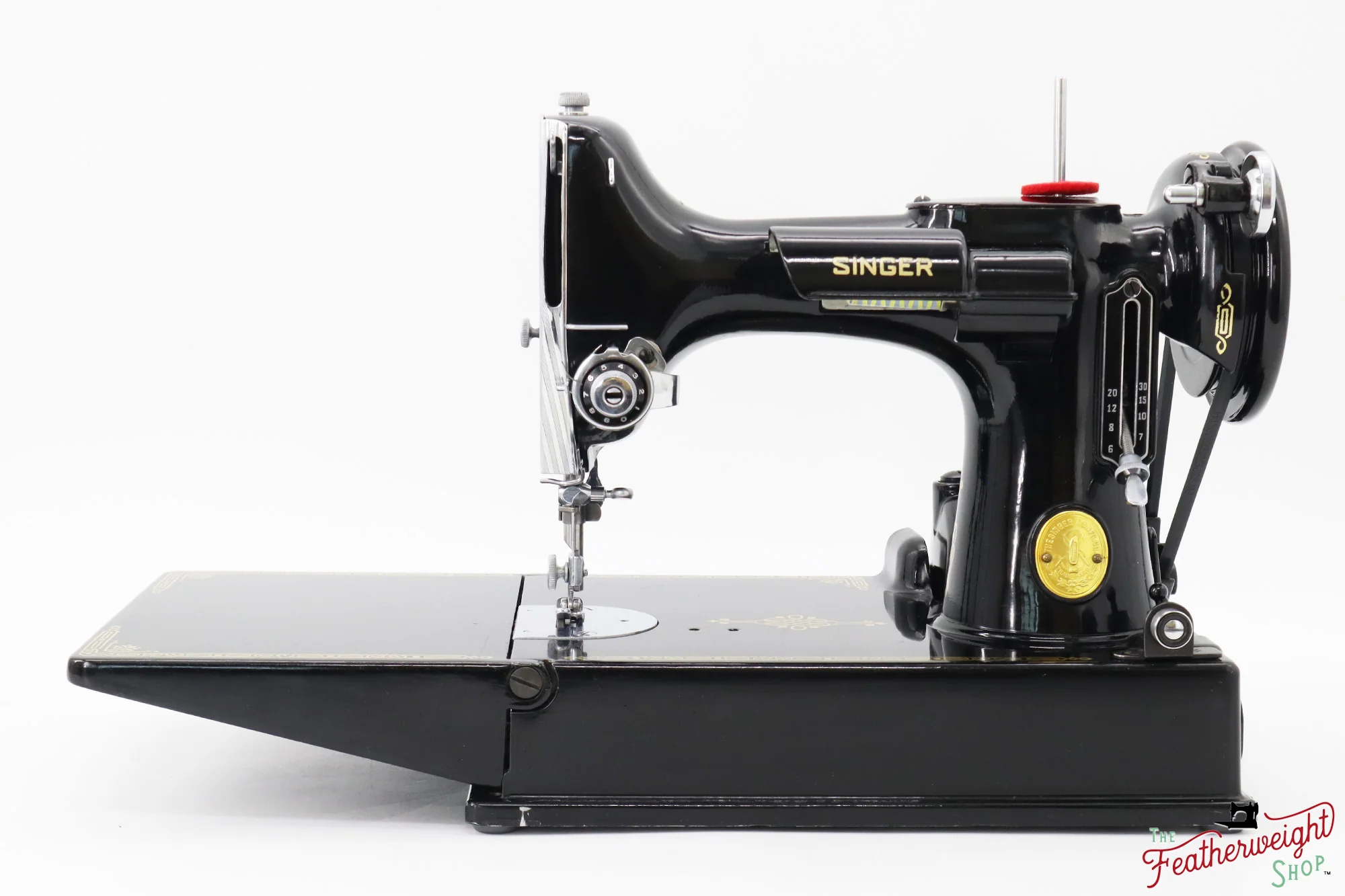 Singer Featherweight 221 Sewing Machine, AJ105*** - 1949 - Image 3