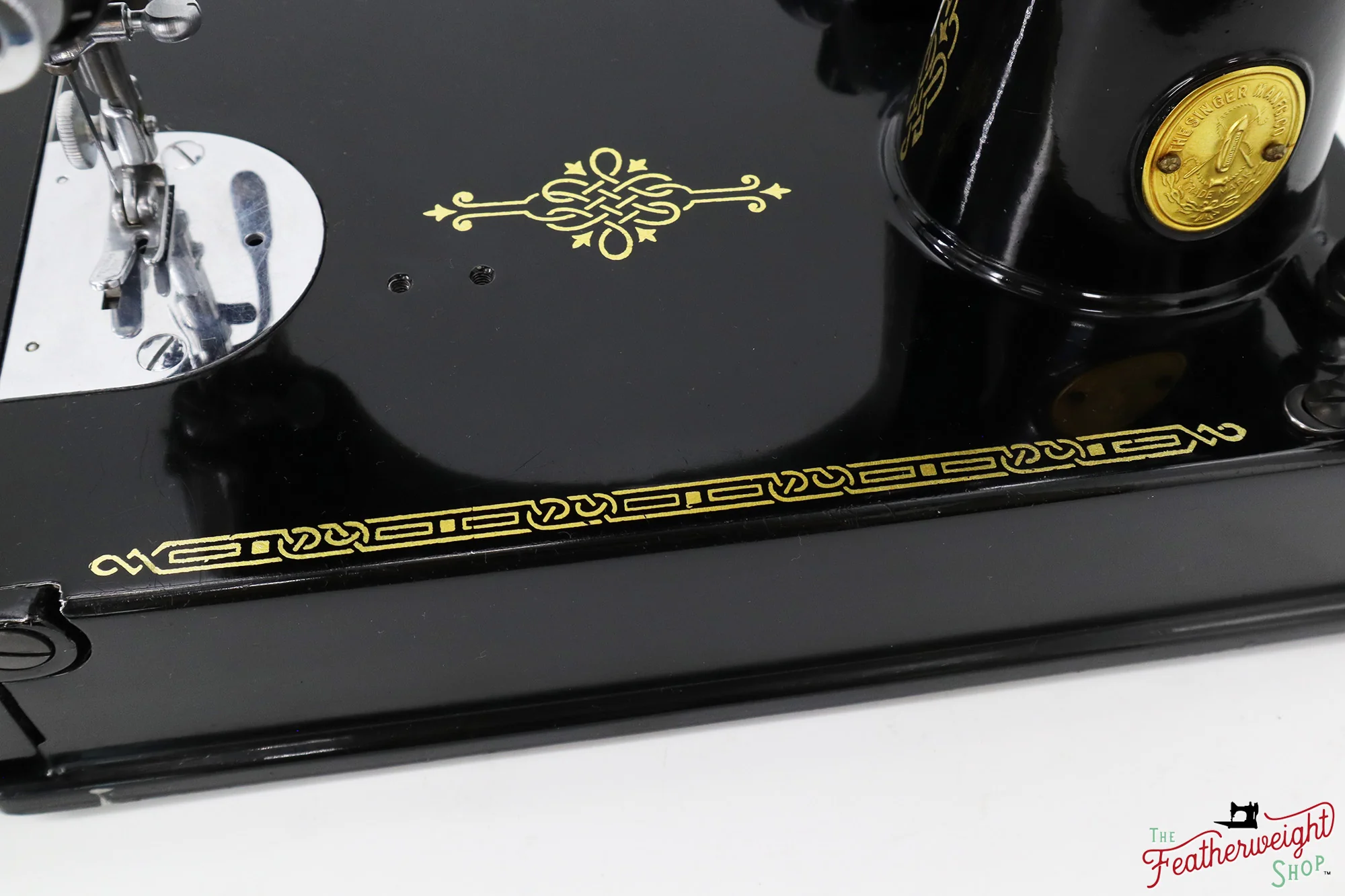 Singer Featherweight 221 Sewing Machine, AJ105*** - 1949 - Image 8