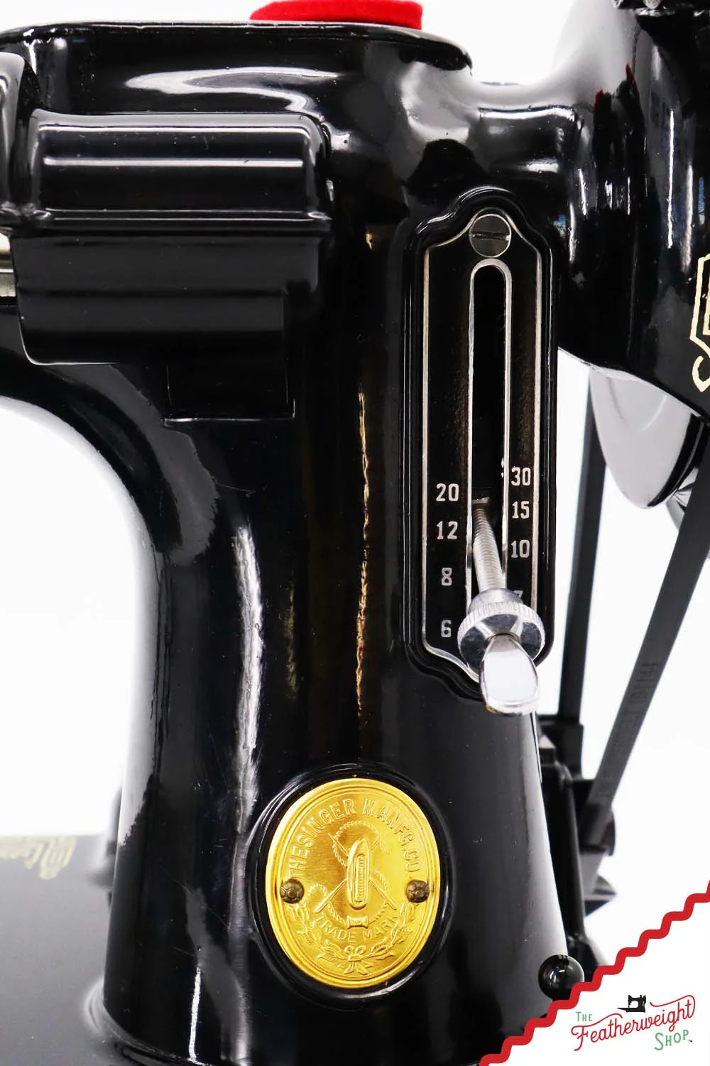 Singer Featherweight 221 Sewing Machine, AJ113*** - 1949 - Image 14