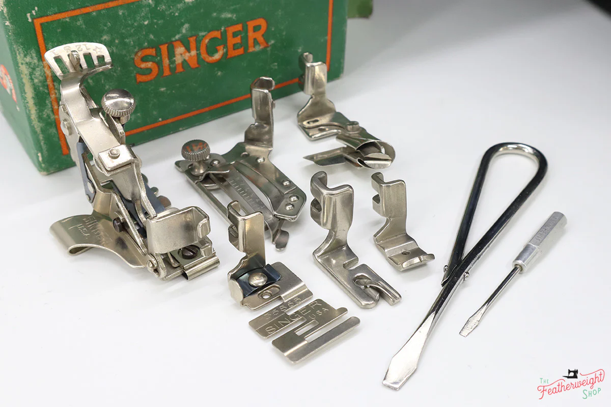 Singer Featherweight 221 Sewing Machine, AJ136*** - Image 20
