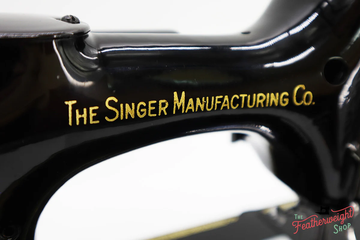 Singer Featherweight 221 Sewing Machine, AJ139*** - Image 11