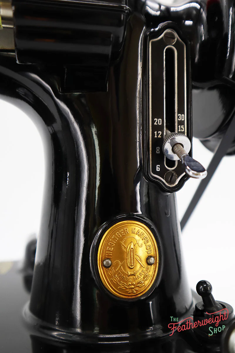 Singer Featherweight 221 Sewing Machine, AJ139*** - Image 12
