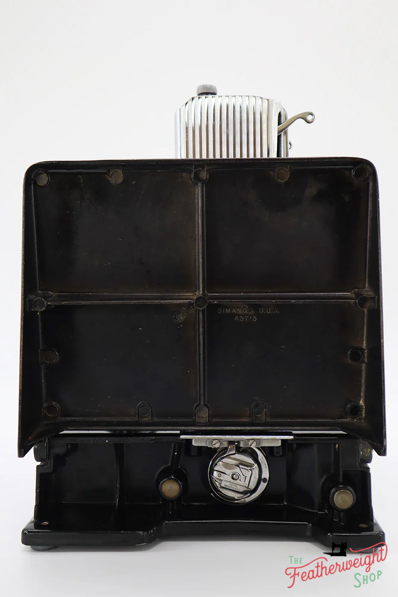 Singer Featherweight 221 Sewing Machine, AJ139*** - Image 4