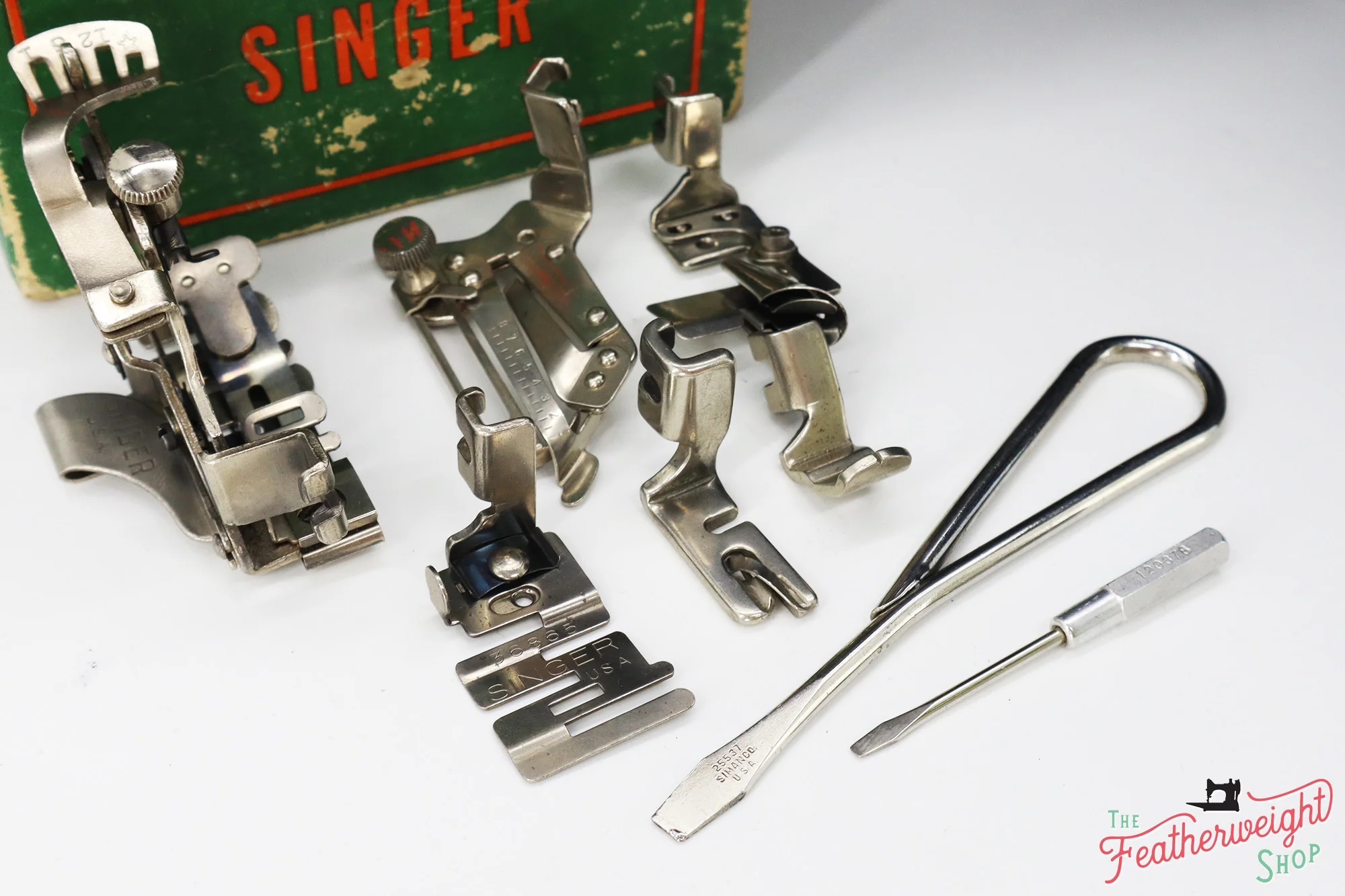 Singer Featherweight 221 Sewing Machine, AJ199*** - Image 17
