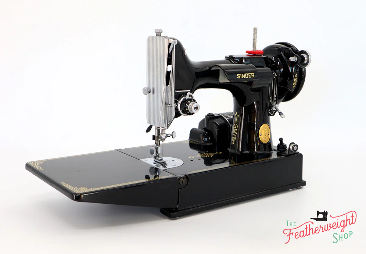 Singer Featherweight 221 Sewing Machine, AJ204*** - Image 3