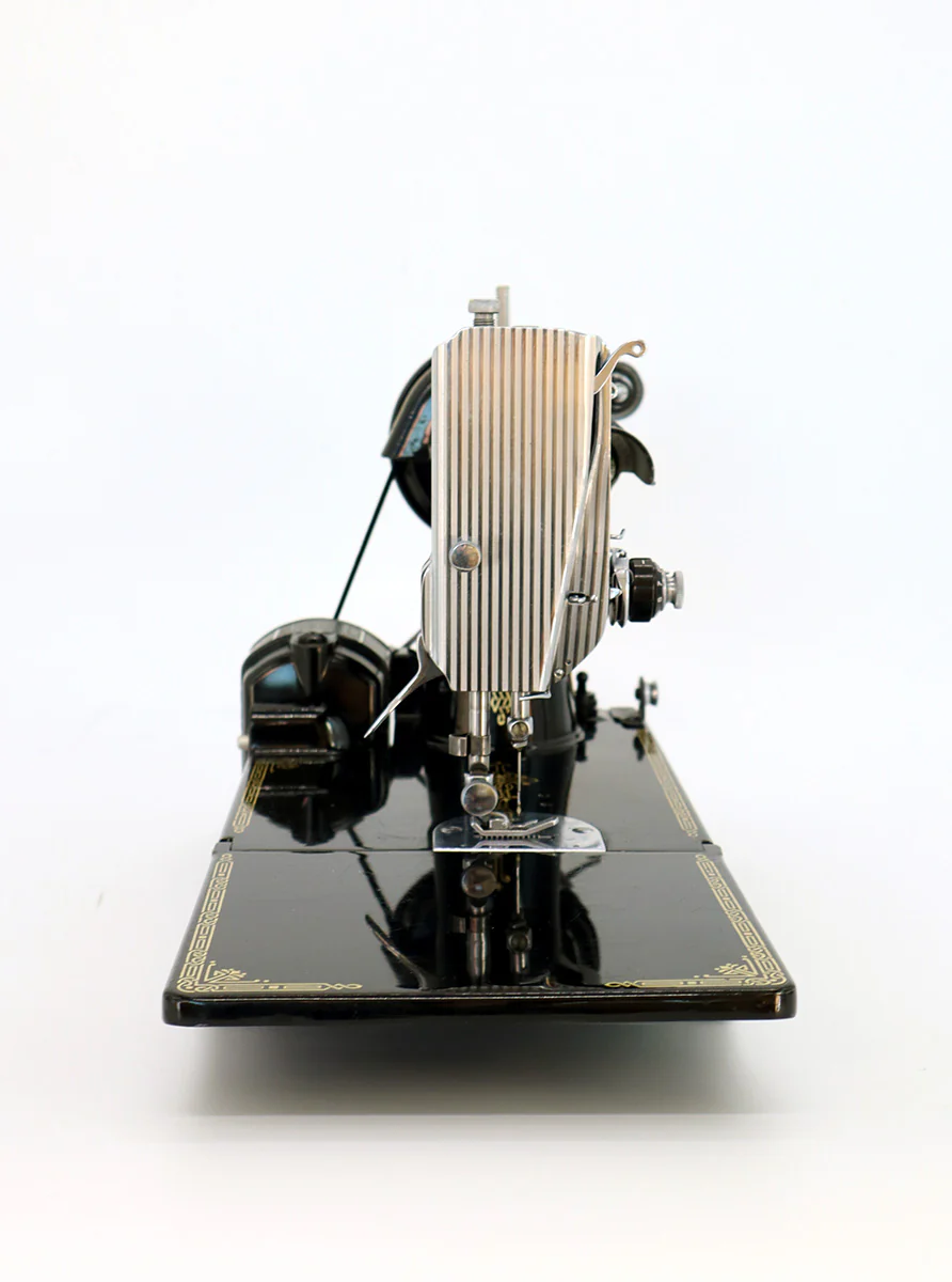 Singer Featherweight 221 Sewing Machine, AJ204*** - Image 4