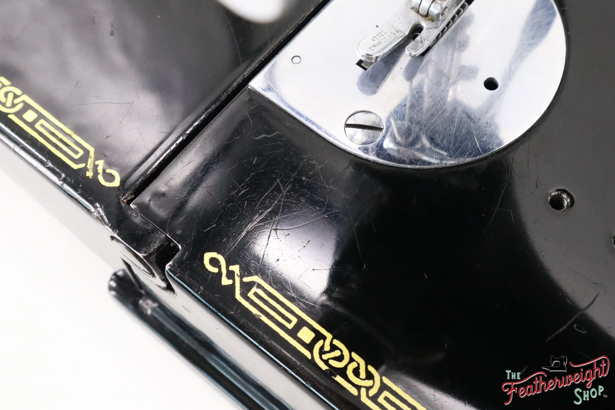 Singer Featherweight 221 Sewing Machine, AJ209*** - 1949 - Image 7