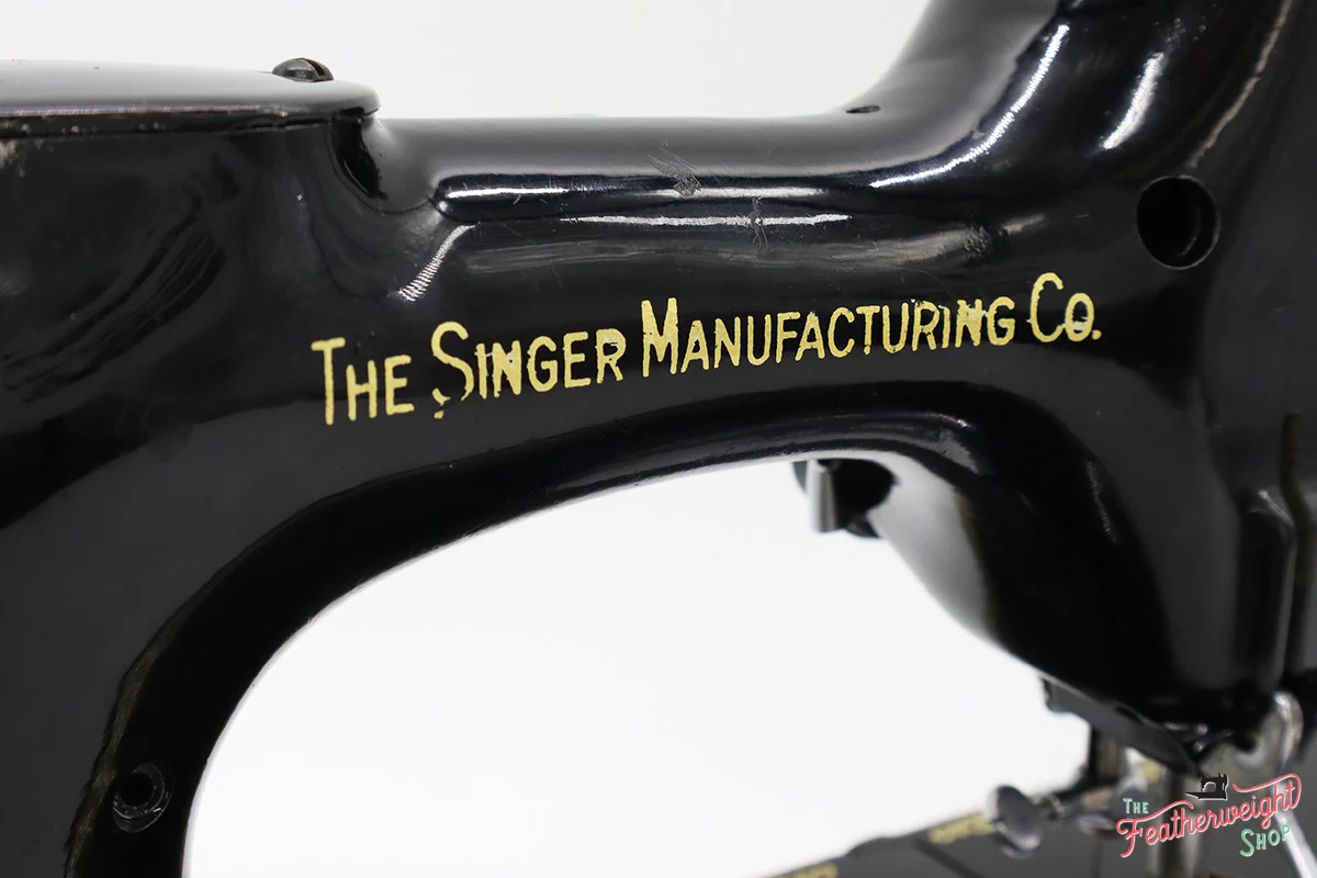 Singer Featherweight 221 Sewing Machine, AJ212*** - Image 11