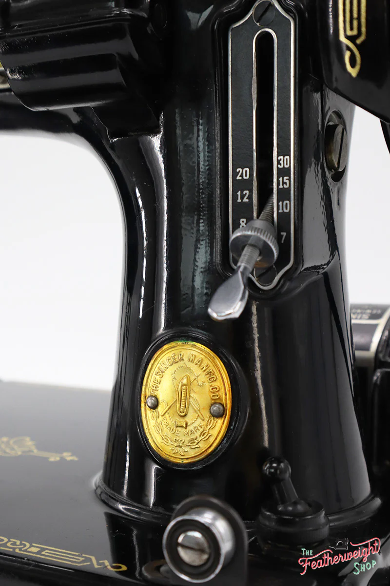 Singer Featherweight 221 Sewing Machine, AJ212*** - Image 14