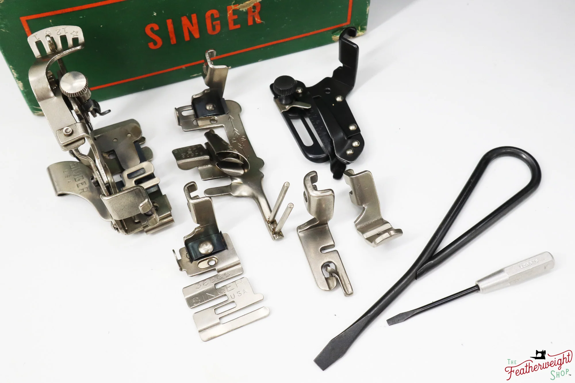 Singer Featherweight 221 Sewing Machine, AJ352*** - 1950 - Image 14