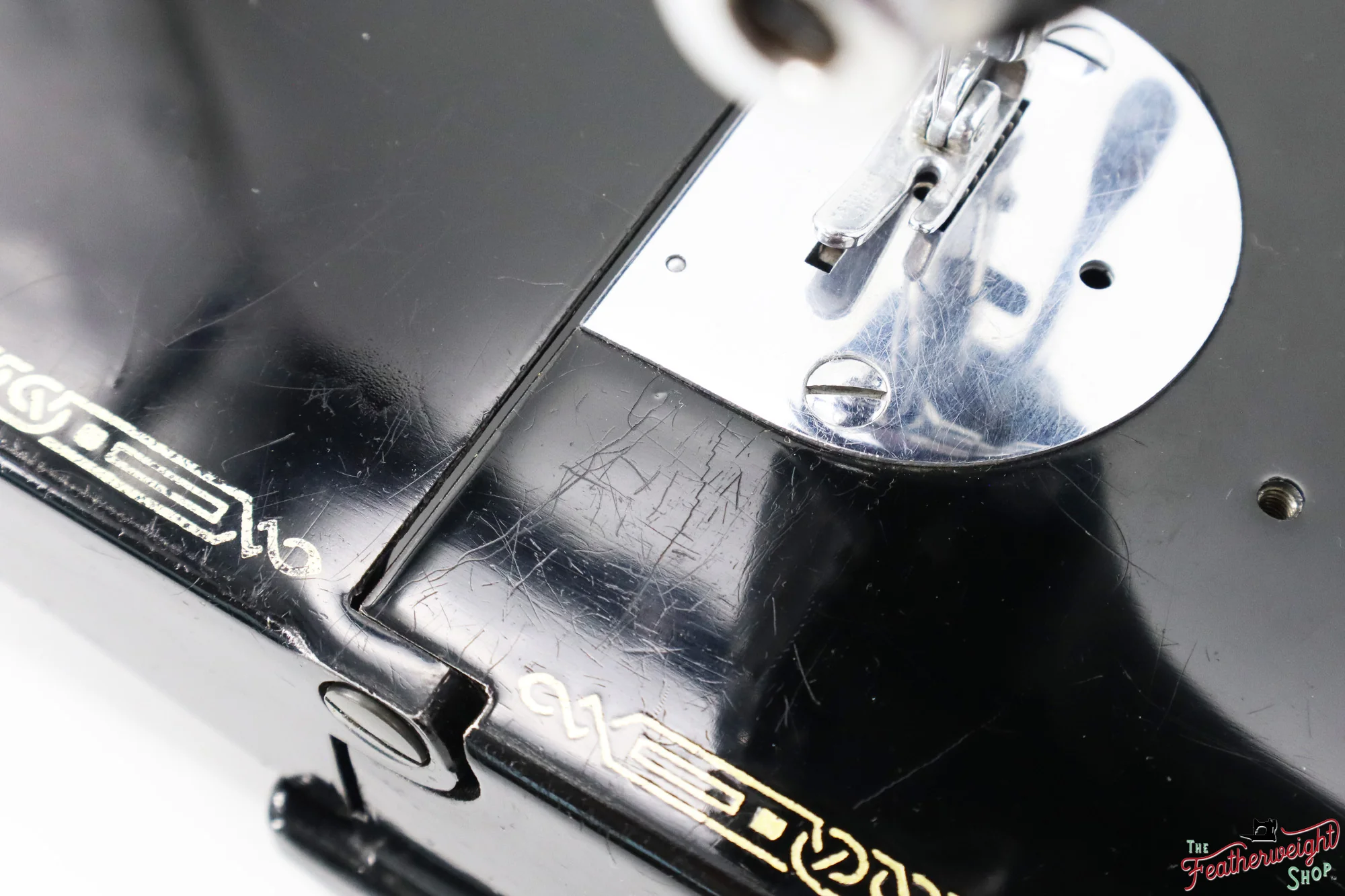Singer Featherweight 221 Sewing Machine, AJ352*** - 1950 - Image 7