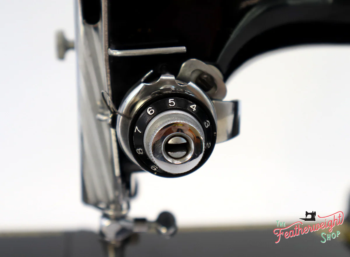 Singer Featherweight 221 Sewing Machine, AJ561*** - Image 18