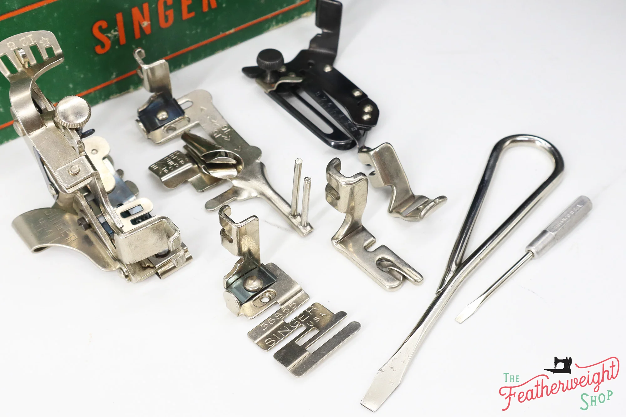 Singer Featherweight 221 Sewing Machine, AJ571*** - Image 16