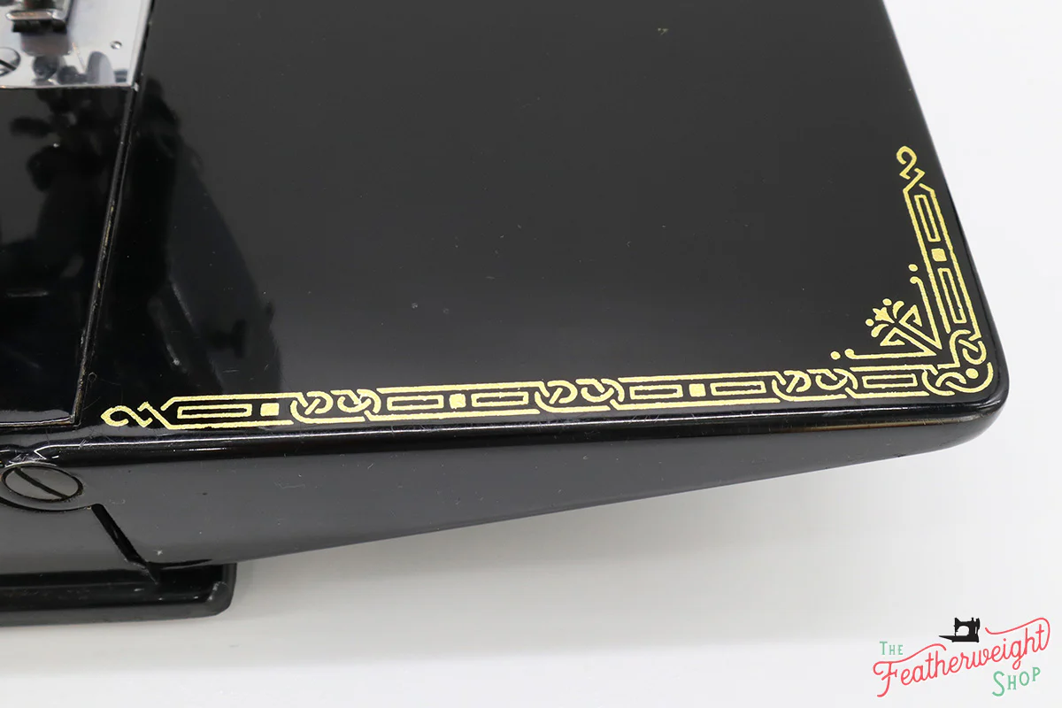 Singer Featherweight 221 Sewing Machine, AJ576*** - Image 10