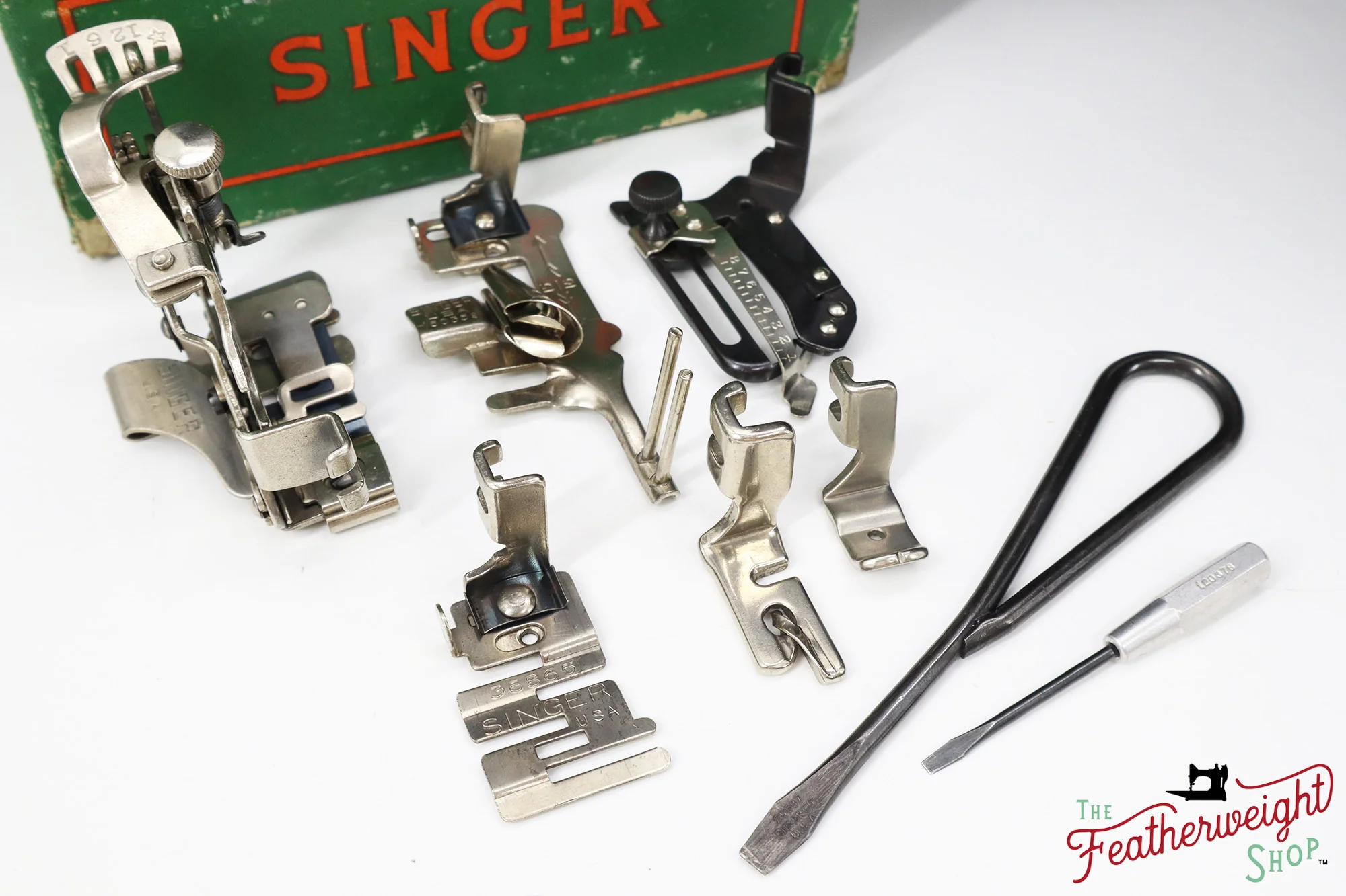 Singer Featherweight 221 Sewing Machine, AJ644*** - 1950 - Image 16