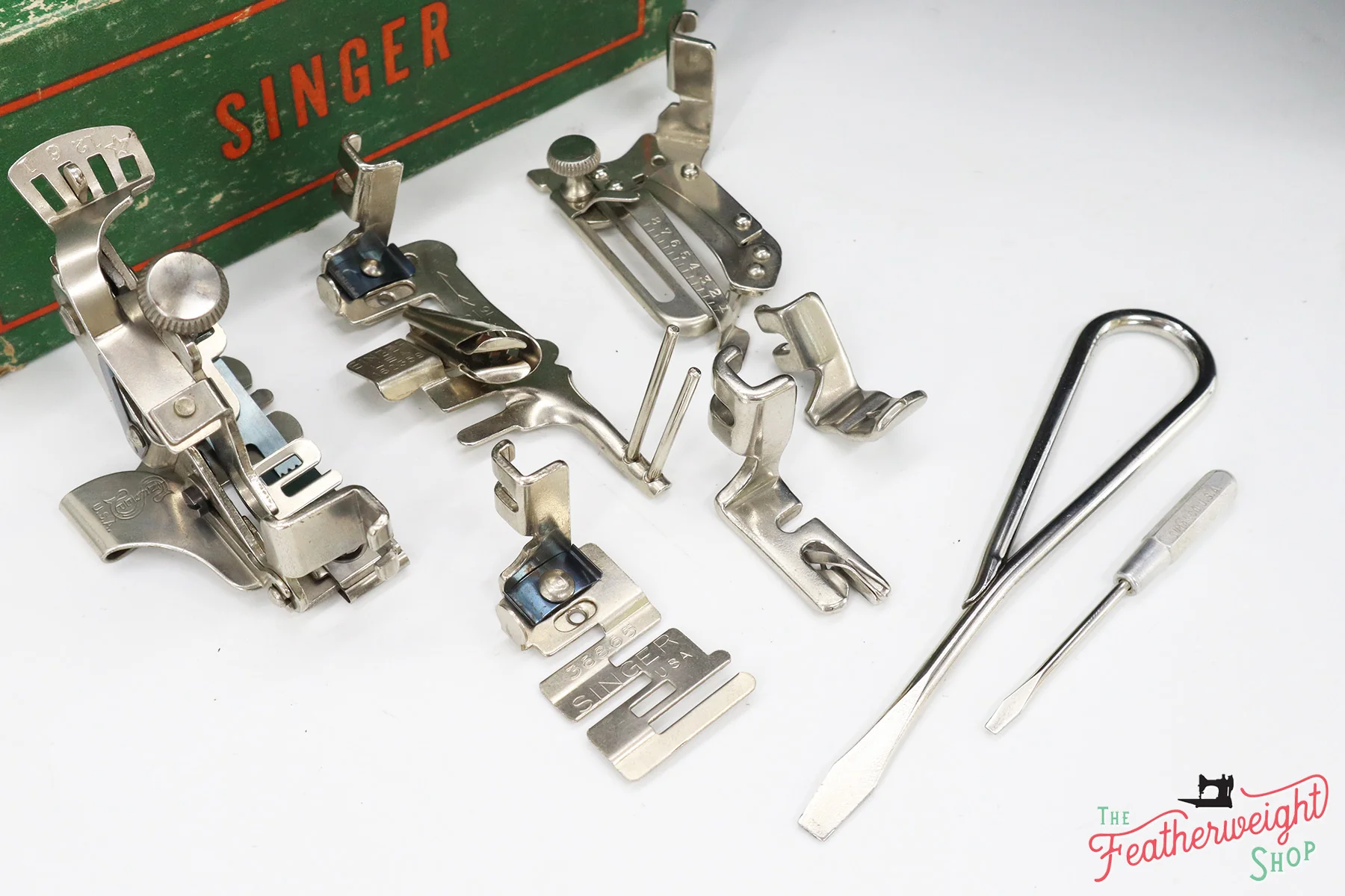 Singer Featherweight 221 Sewing Machine, AJ646*** - Image 18