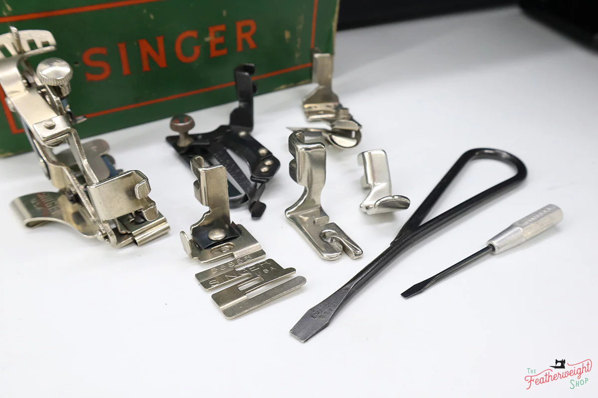 Singer Featherweight 221 Sewing Machine, AJ785*** - Image 16