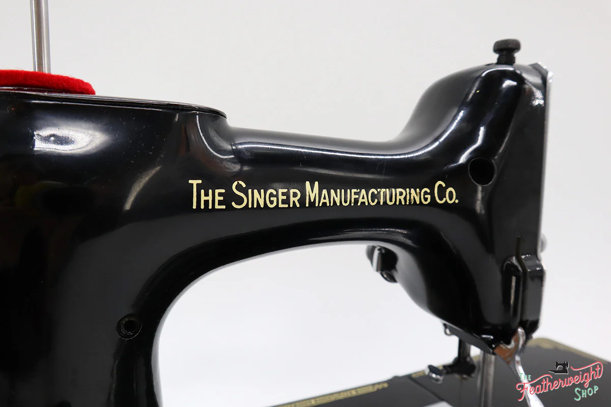 Singer Featherweight 221 Sewing Machine, AK591*** - Image 14