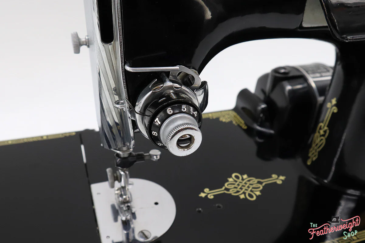 Singer Featherweight 221 Sewing Machine, AK591*** - Image 15