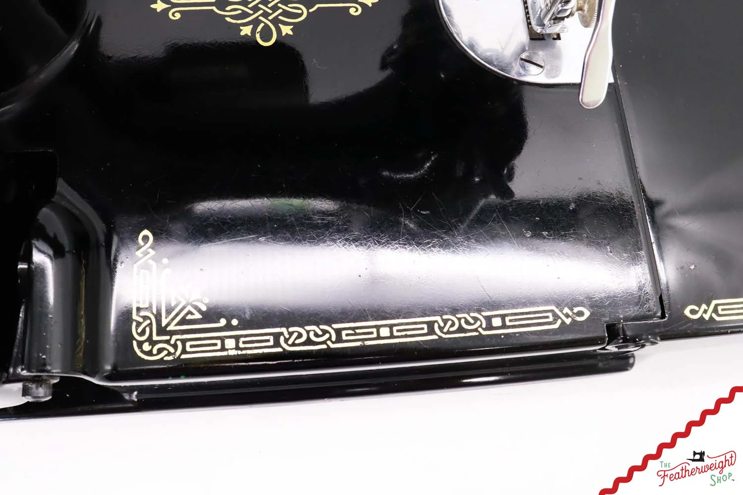 Singer Featherweight 221 Sewing Machine, AK624*** - 1951 - Image 16