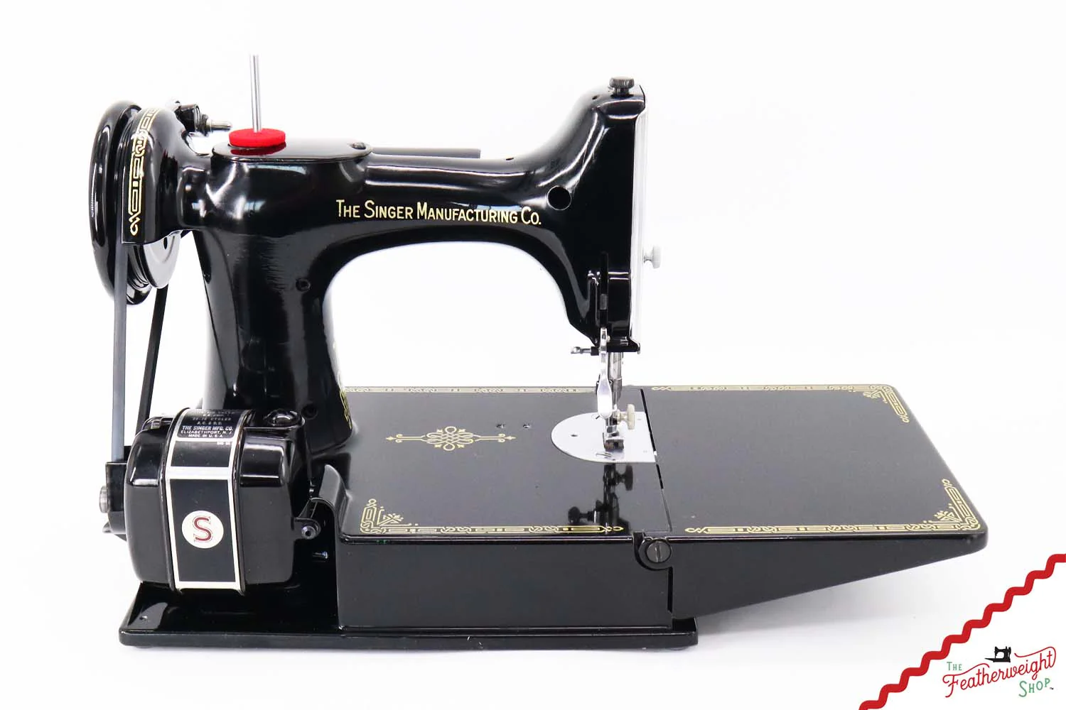 Singer Featherweight 221 Sewing Machine, AK624*** - 1951 - Image 6