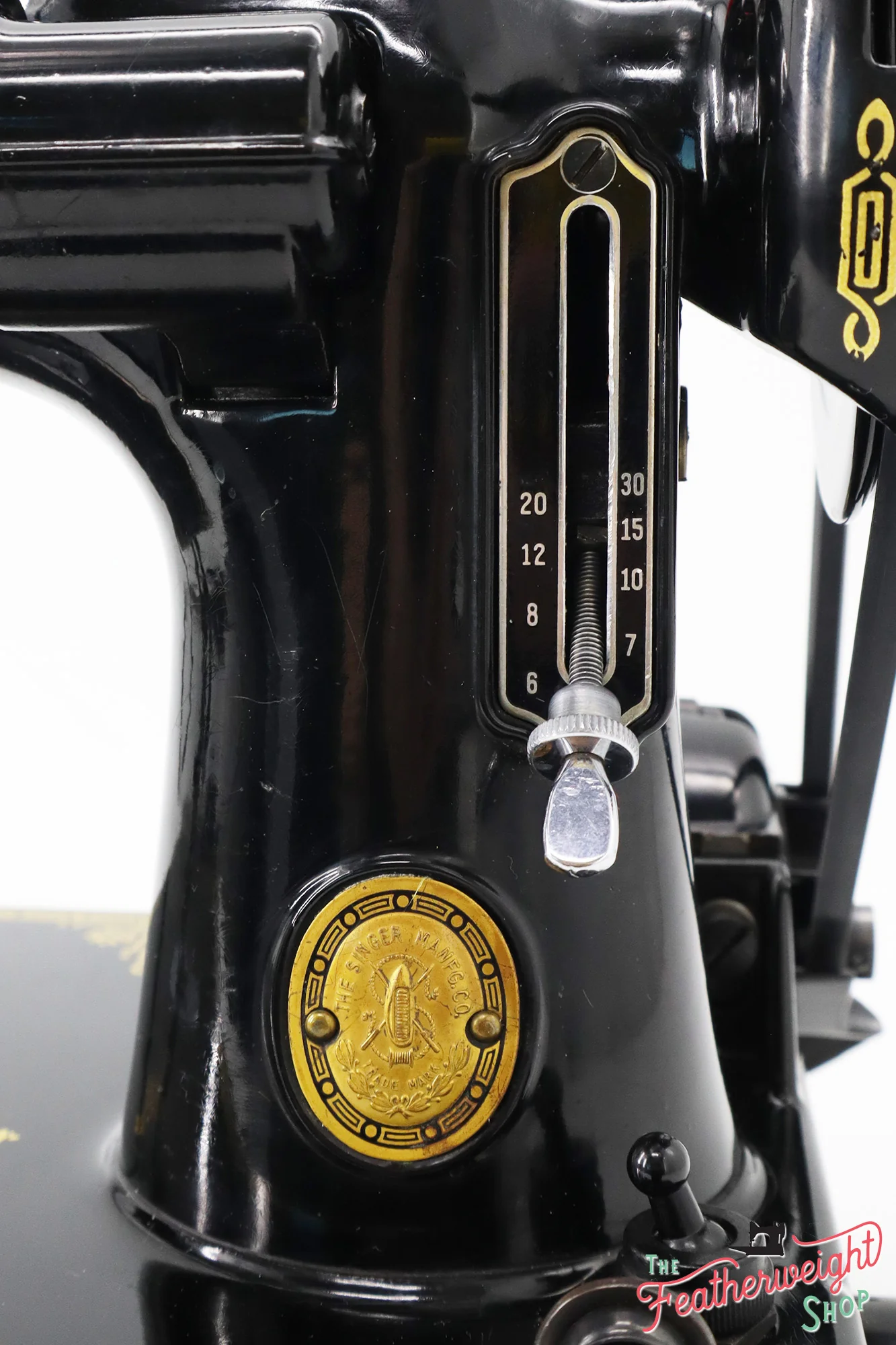 Singer Featherweight 221 Sewing Machine - AK747*** - 1952 - Image 14