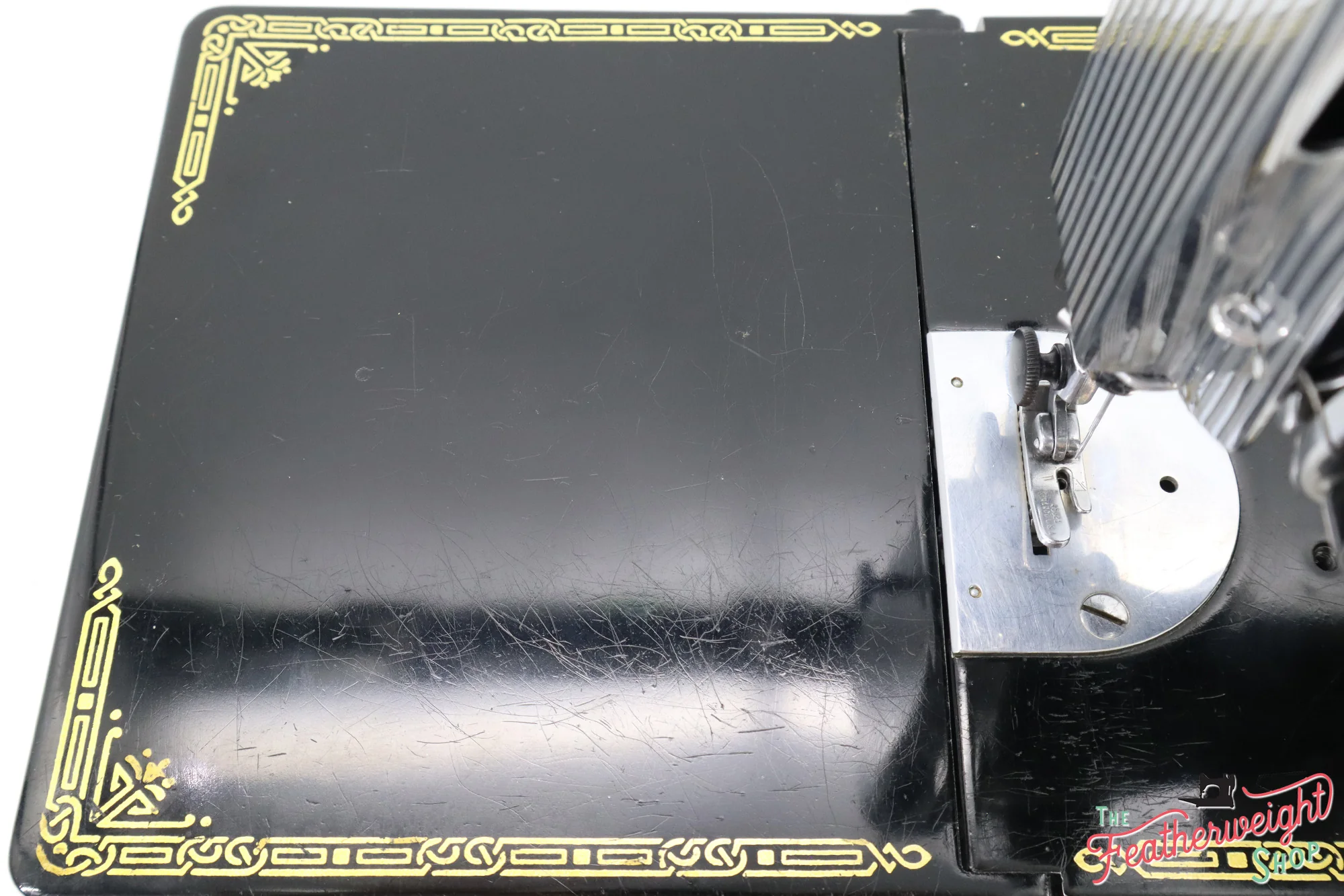 Singer Featherweight 221 Sewing Machine - AK747*** - 1952 - Image 8