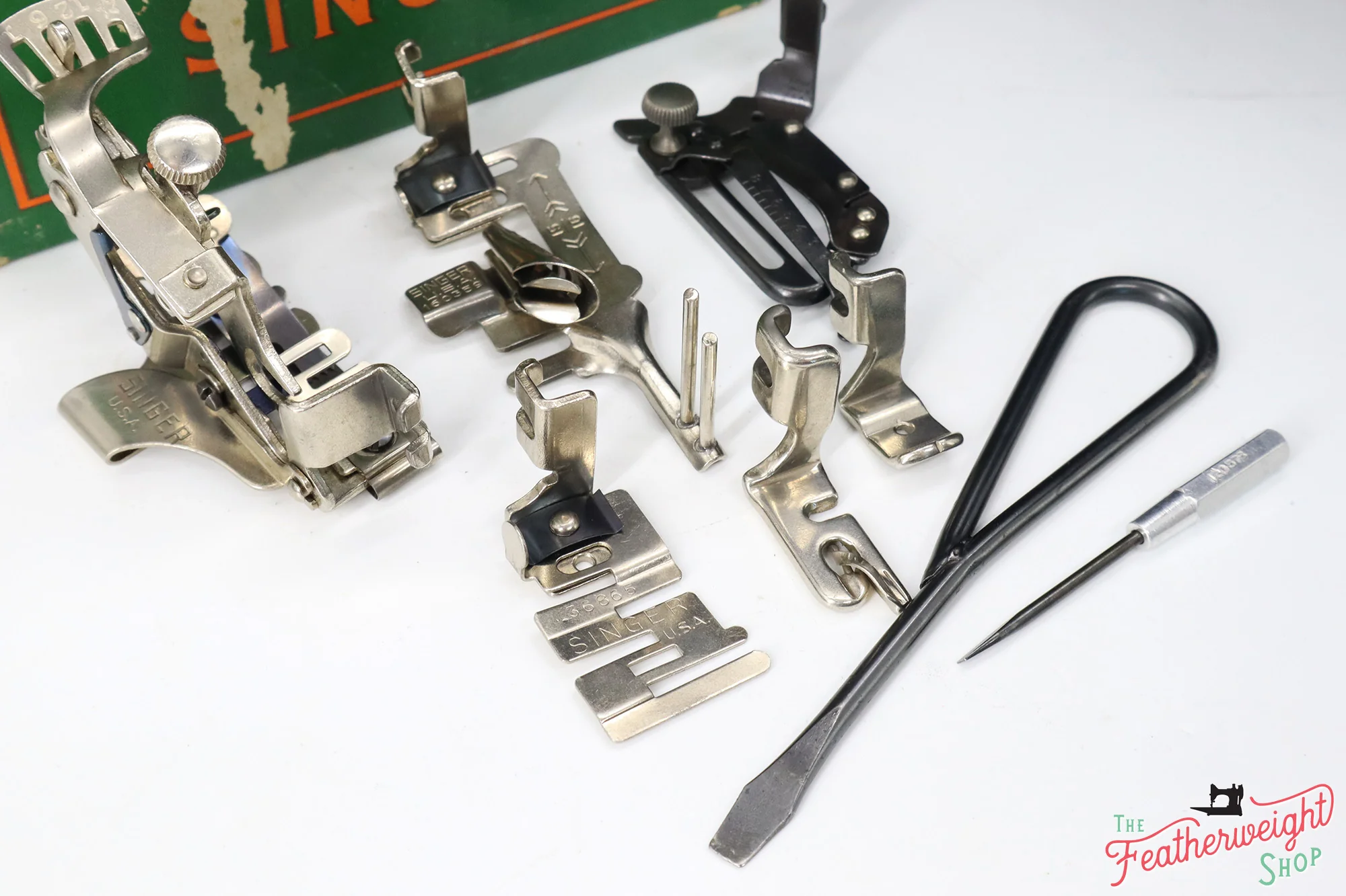 Singer Featherweight 221 Sewing Machine, AK756*** - Image 18