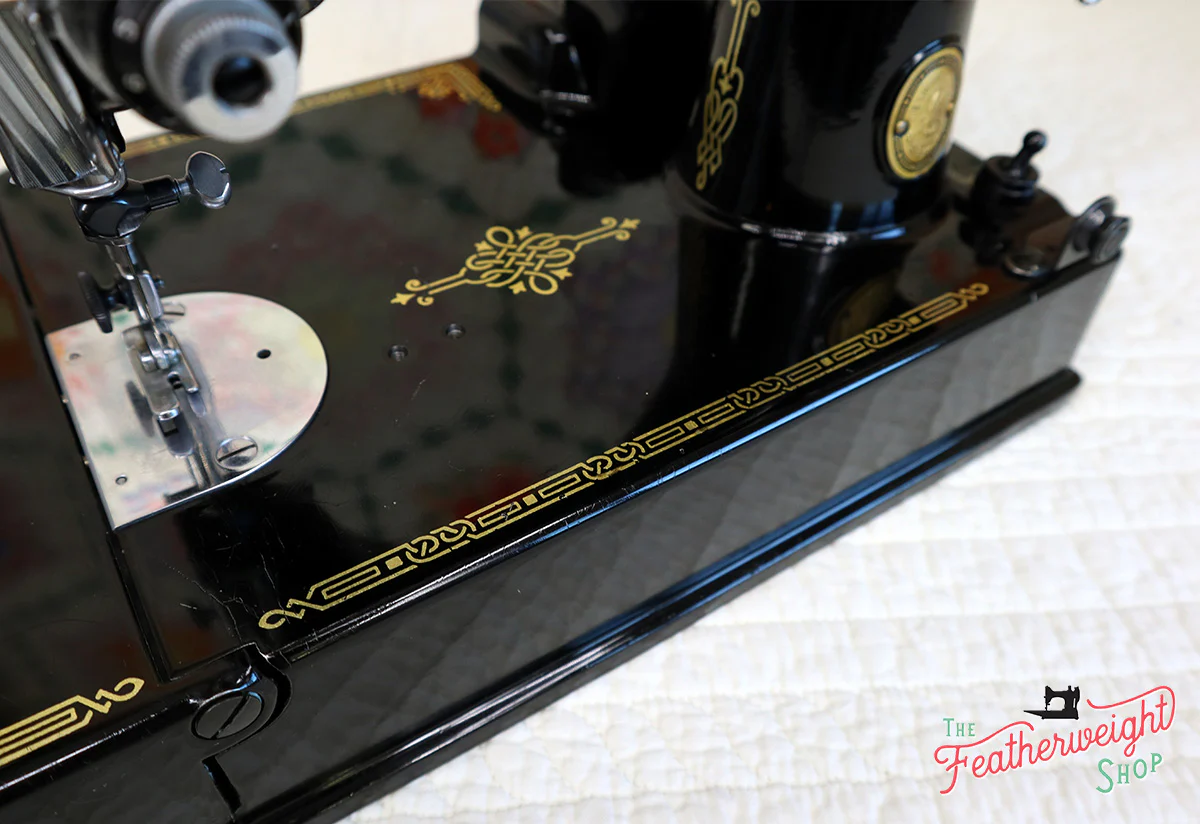 Singer Featherweight 221 Sewing Machine, AK774*** - Image 10