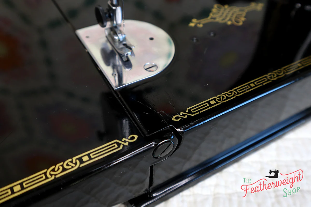 Singer Featherweight 221 Sewing Machine, AK774*** - Image 11