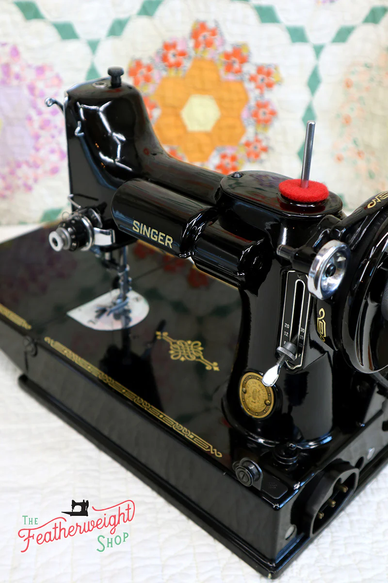 Singer Featherweight 221 Sewing Machine, AK774*** - Image 18