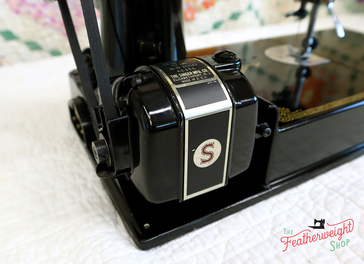 Singer Featherweight 221 Sewing Machine, AK774*** - Image 21