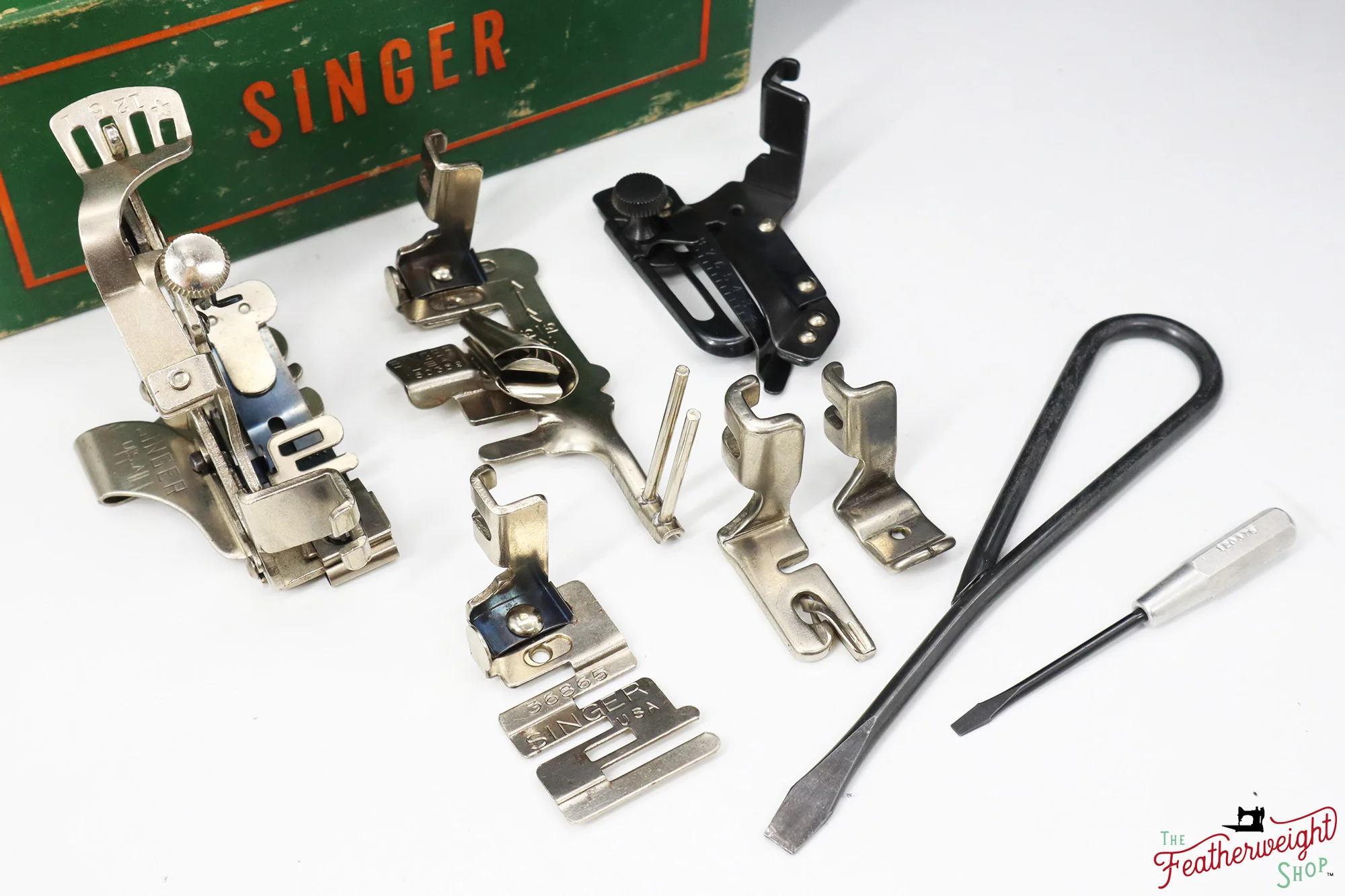Singer Featherweight 221 Sewing Machine, AK987*** - 1952 - Image 16