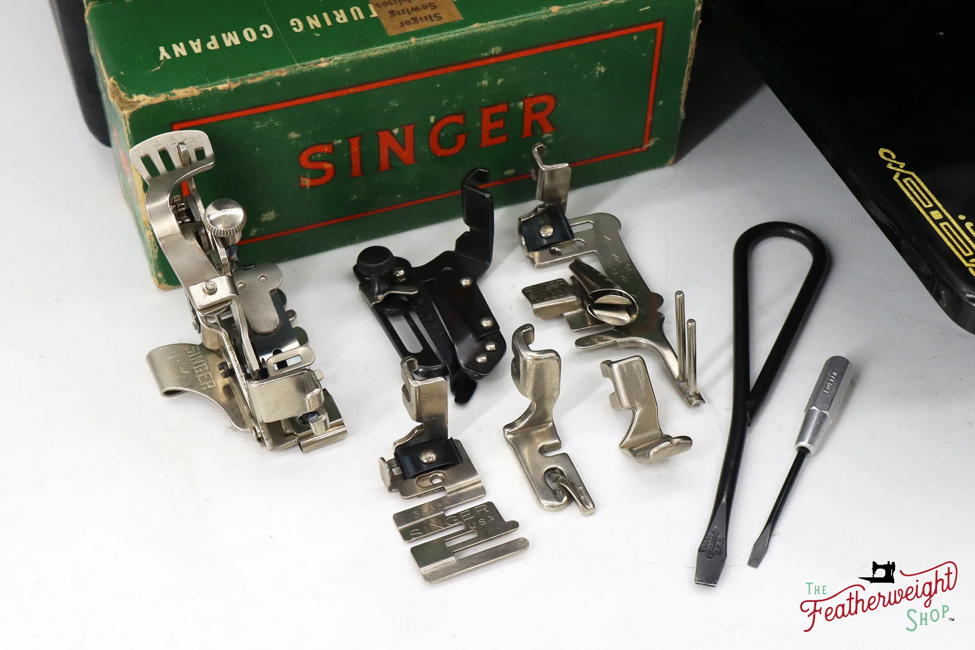 Singer Featherweight 221 Sewing Machine, AK990*** - 1952 - Image 16