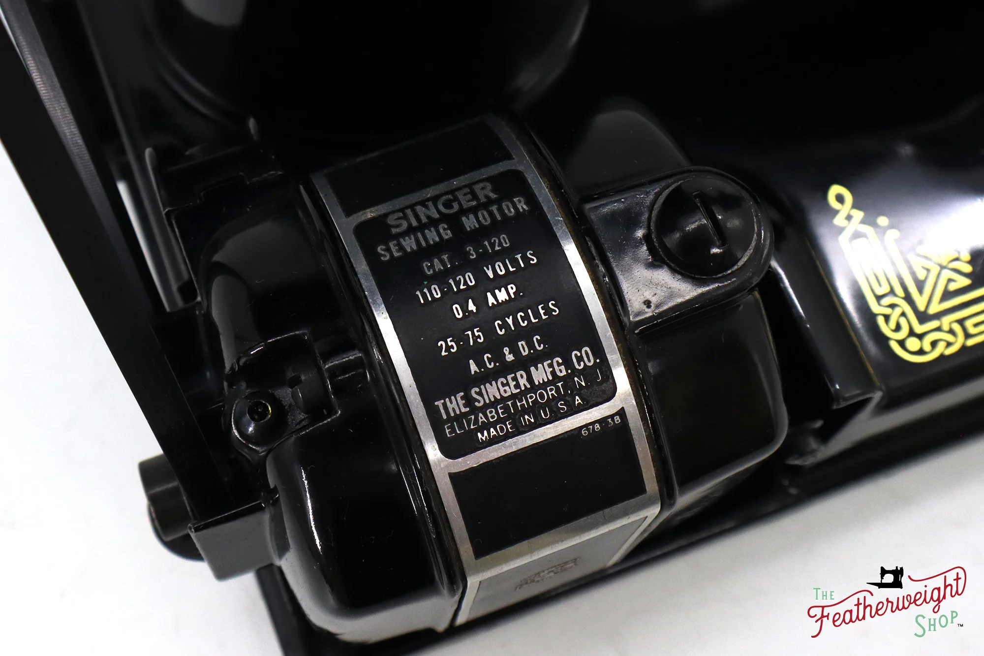 Singer Featherweight 221 Sewing Machine, AK990*** - 1952 - Image 7