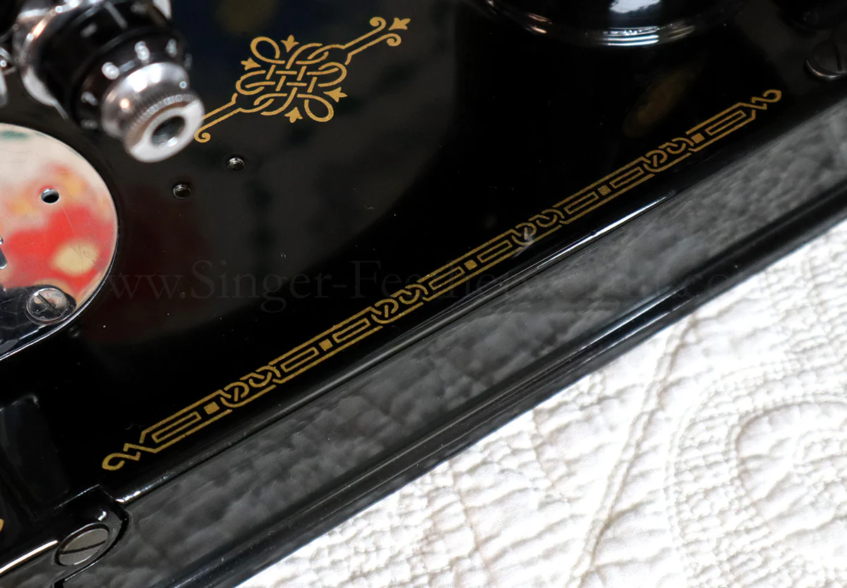Singer Featherweight 221 Sewing Machine, AK993*** - Image 9