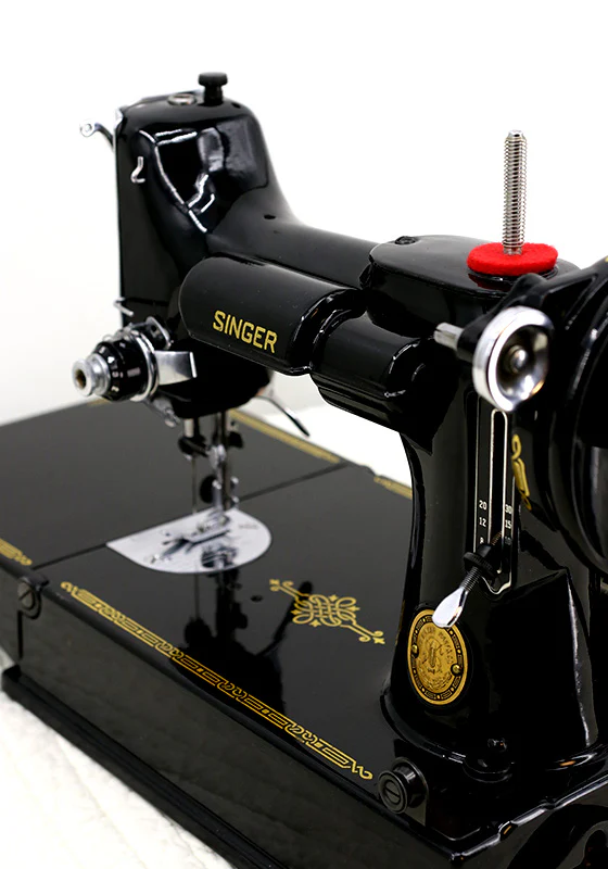 Singer Featherweight 221 Sewing Machine, AL005*** - Image 16