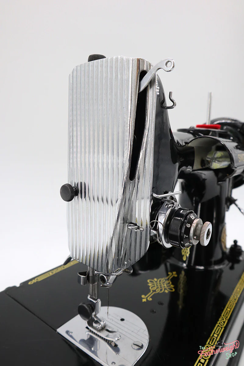Singer Featherweight 221 Sewing Machine, AL020*** - Image 17