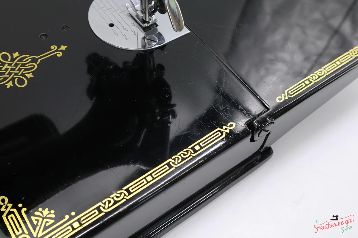 Singer Featherweight 221 Sewing Machine, AL020*** - Image 20