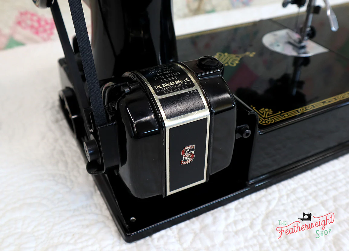 Singer Featherweight 221 Sewing Machine, AL024*** - Image 20